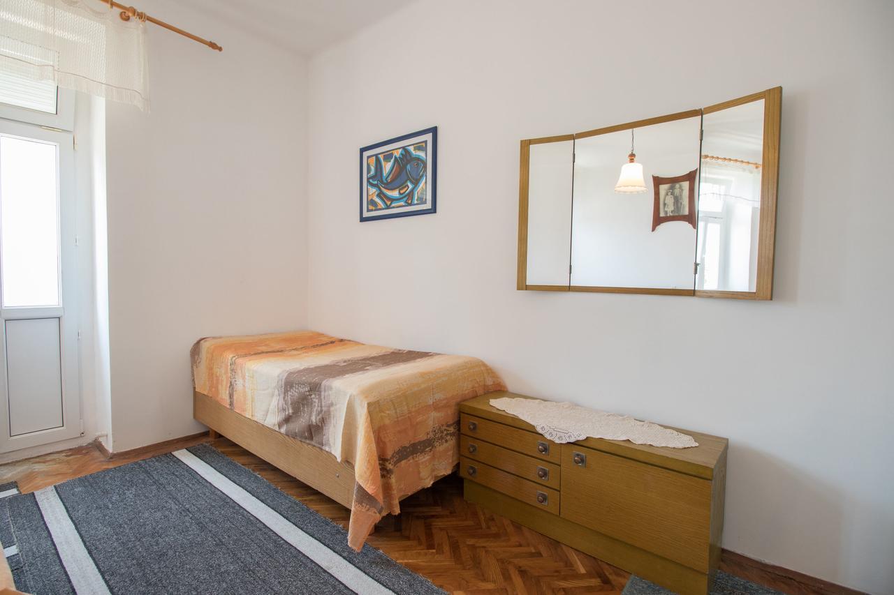 Apartments Josip By The Sea نوفي فينودولسكي المظهر الخارجي الصورة