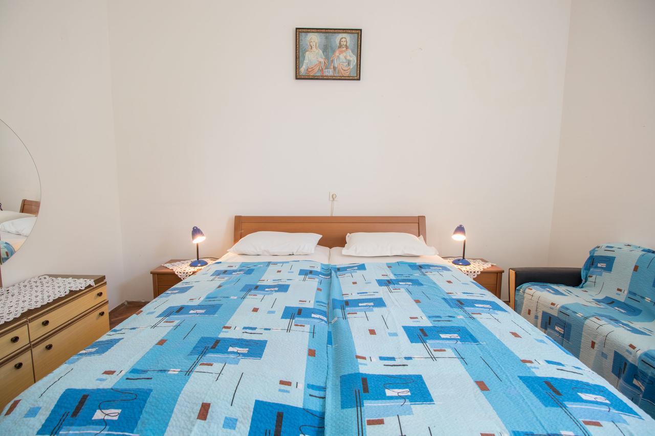 Apartments Josip By The Sea نوفي فينودولسكي المظهر الخارجي الصورة