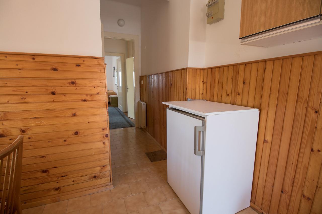 Apartments Josip By The Sea نوفي فينودولسكي المظهر الخارجي الصورة